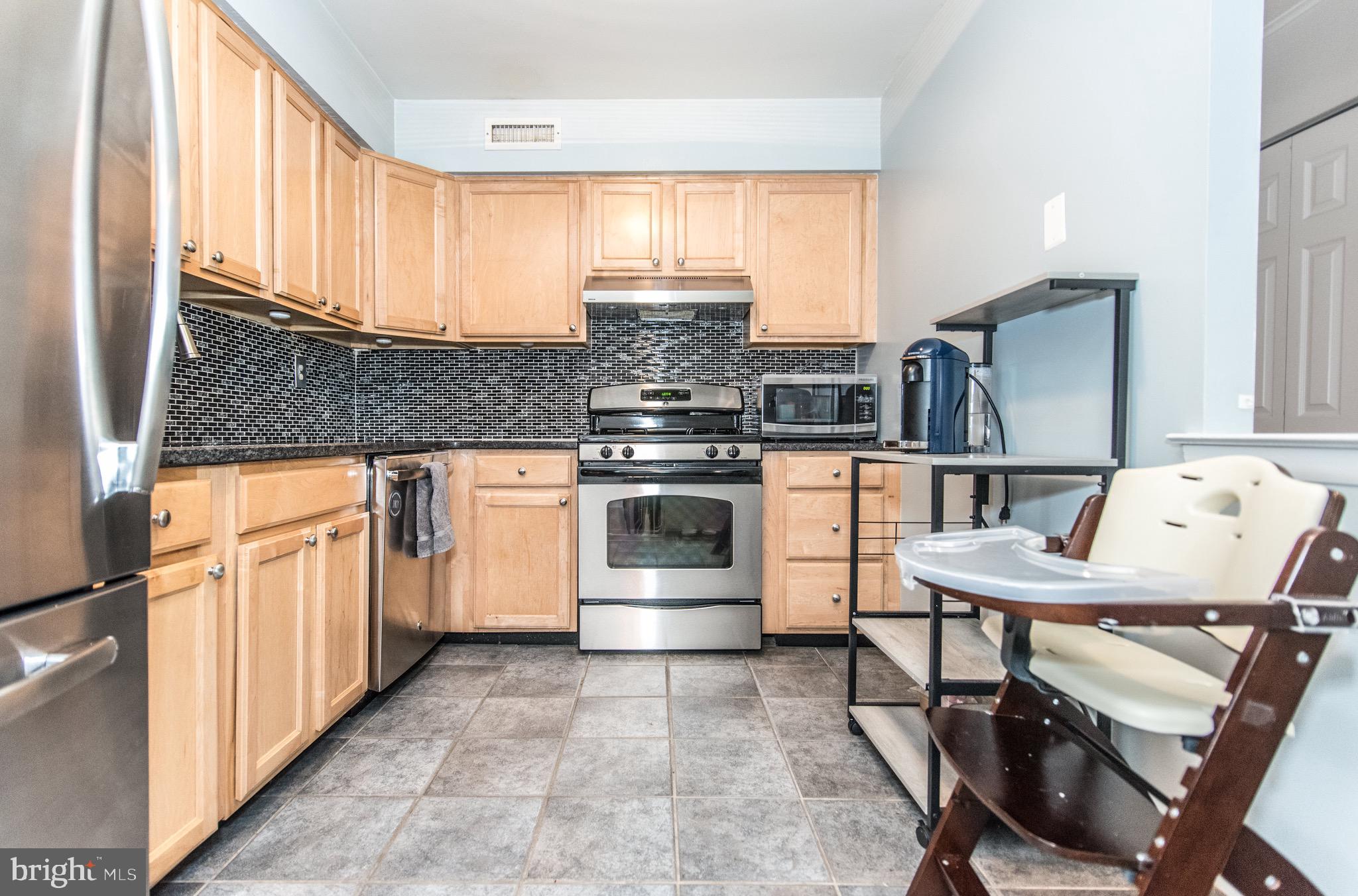 50301 Delaire Landing Road, Unit 301 Philadelphia, PA 19114 - Photo 8 of 31