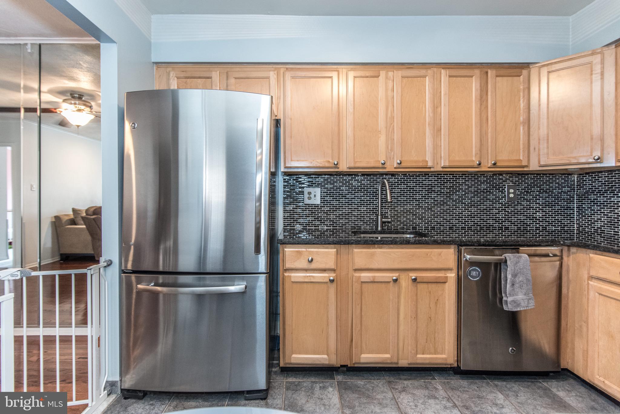 50301 Delaire Landing Road, Unit 301 Philadelphia, PA 19114 - Photo 10 of 31