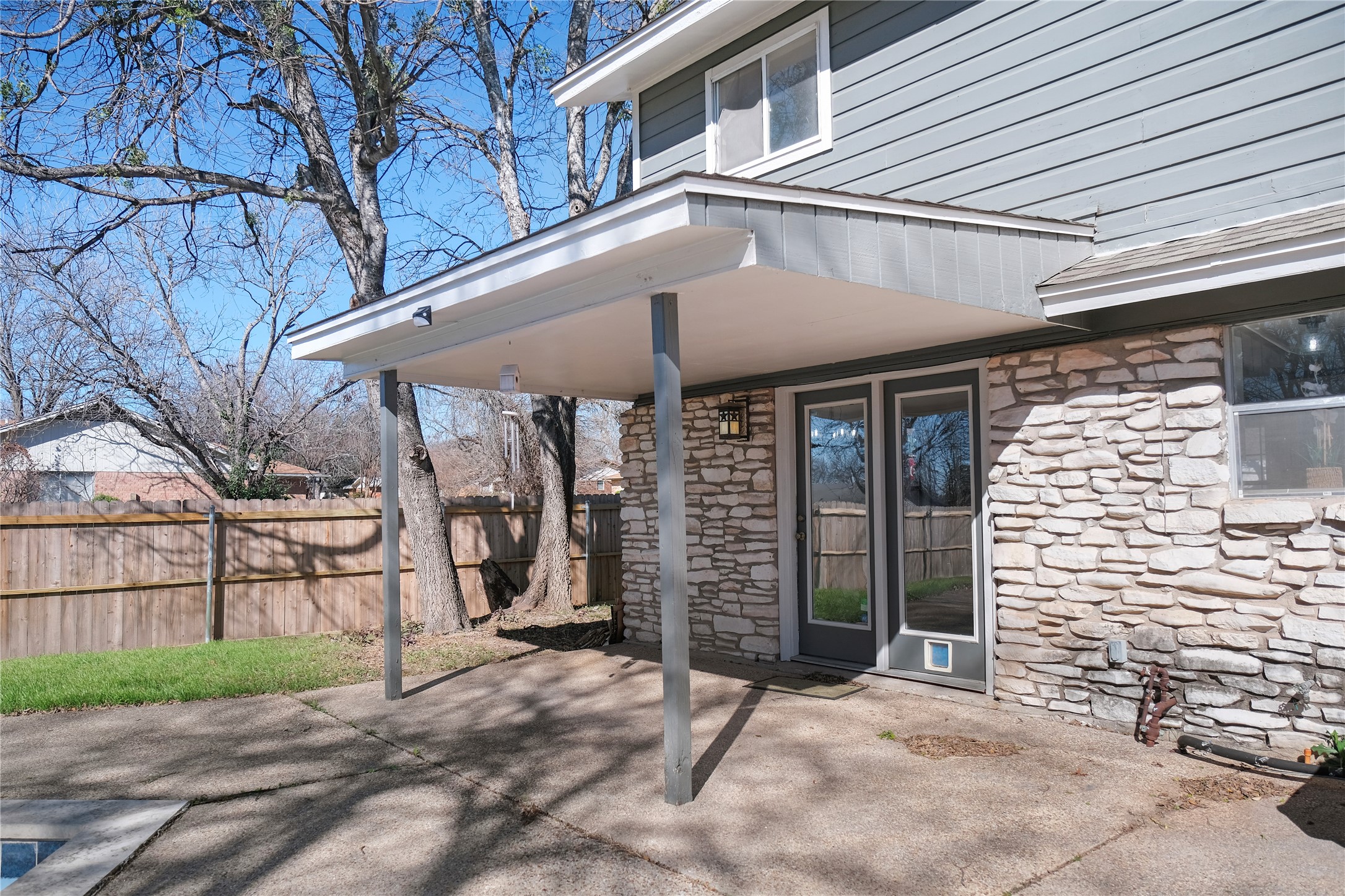 3300 Lake Inks Avenue Killeen, TX 76543 - Photo 28 of 32 a view of a house with a patio