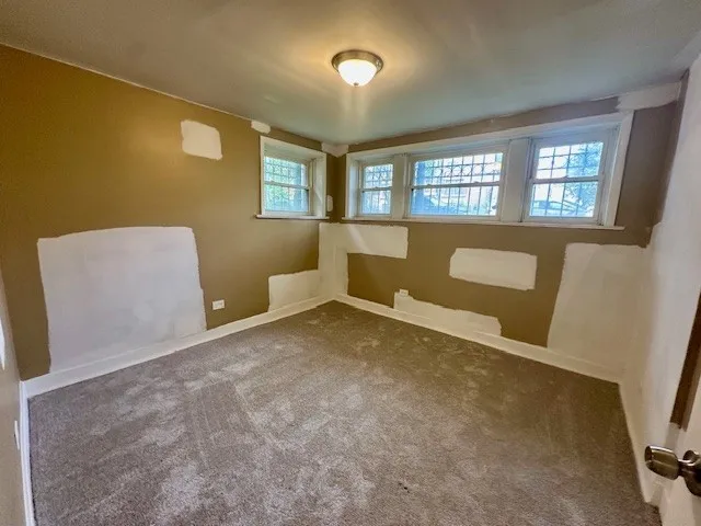 $89,900 | 947 East Hyde Park Boulevard, Unit G, Chicago, IL 60615