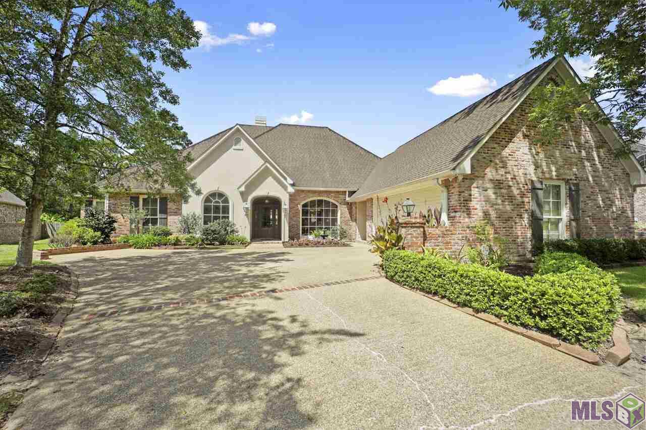 17511 Crossing Boulevard Baton Rouge, LA 70810 - Photo 1 of 40 Welcome Home!