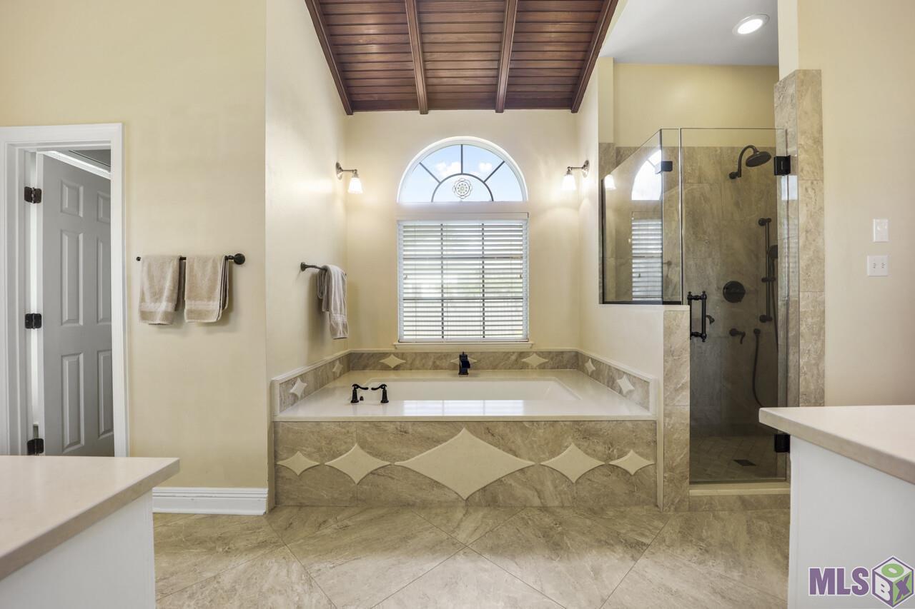 17511 Crossing Boulevard Baton Rouge, LA 70810 - Photo 23 of 40