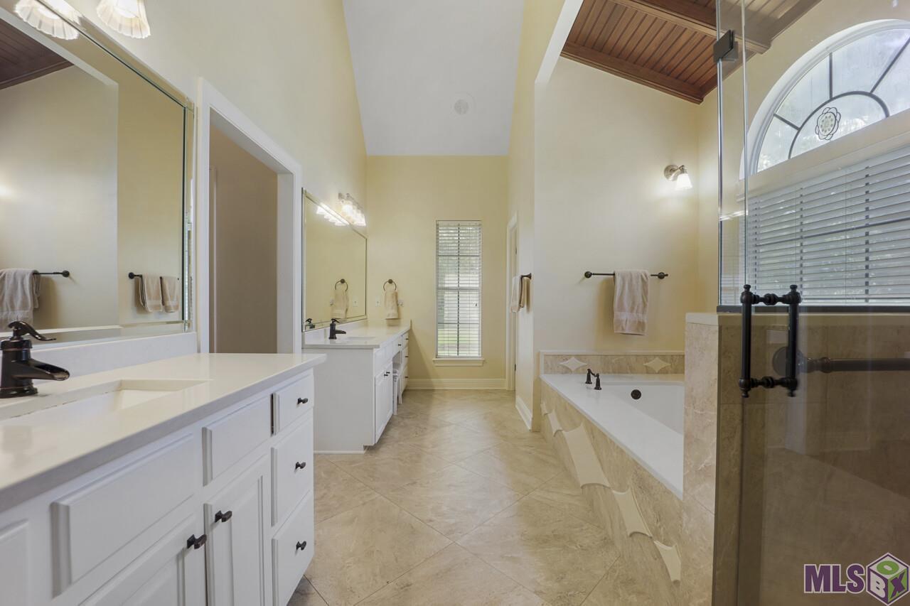 17511 Crossing Boulevard Baton Rouge, LA 70810 - Photo 25 of 40