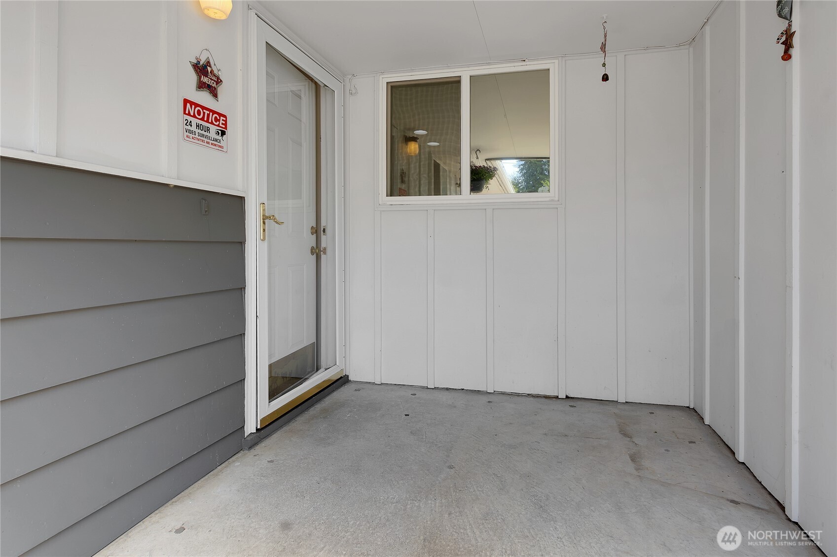 322 Ranger Drive Southeast Lacey, WA 98503 - Photo 2 of 26