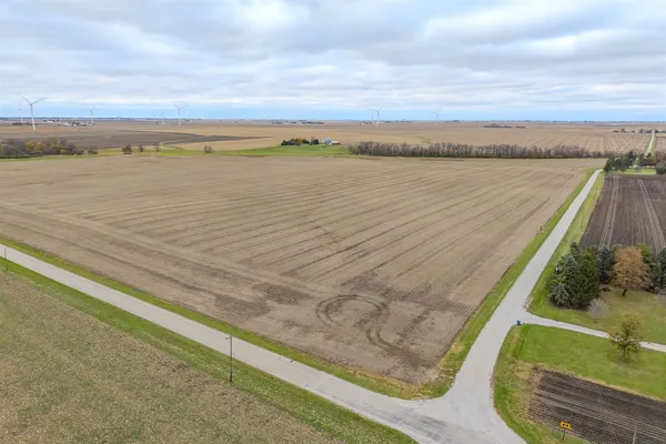 $1,386,000 | 2150 East North Road, Colfax, IL 61728