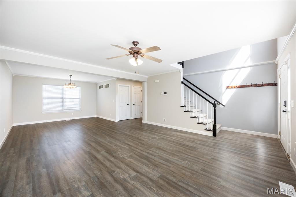 241 Brook Manor Court Belleville, IL 62221 - Photo 4 of 32