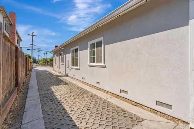 a house with yard and outdoor space