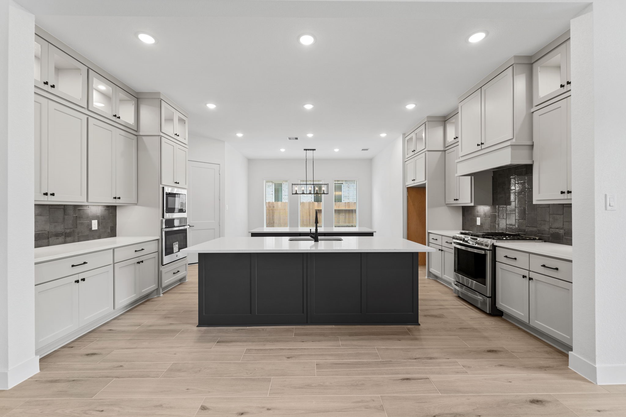 413 Lone Ranger Drive Montgomery, TX 77316 - Photo 5 of 37 Representative Photo