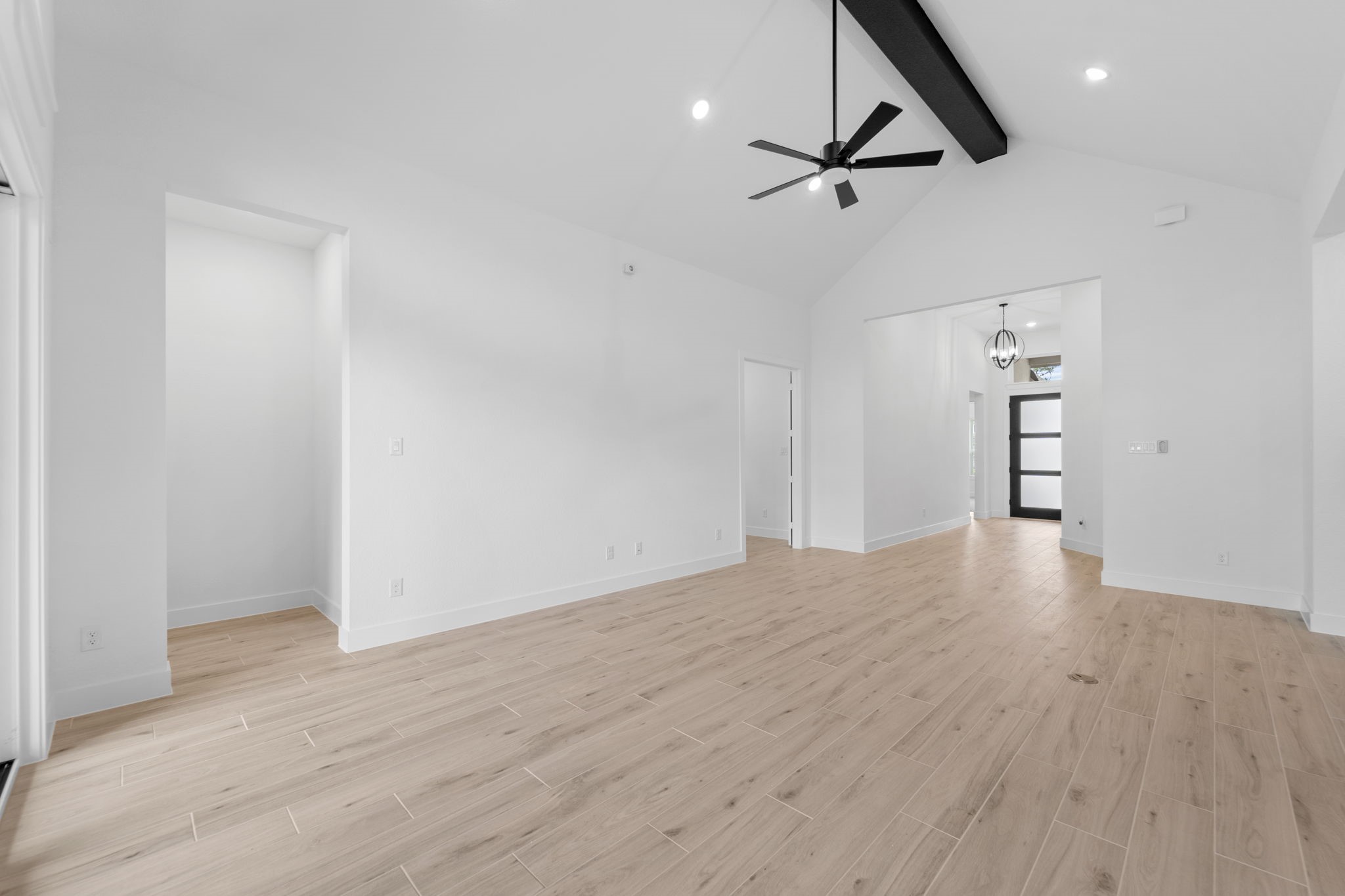 413 Lone Ranger Drive Montgomery, TX 77316 - Photo 9 of 37 Representative Photo