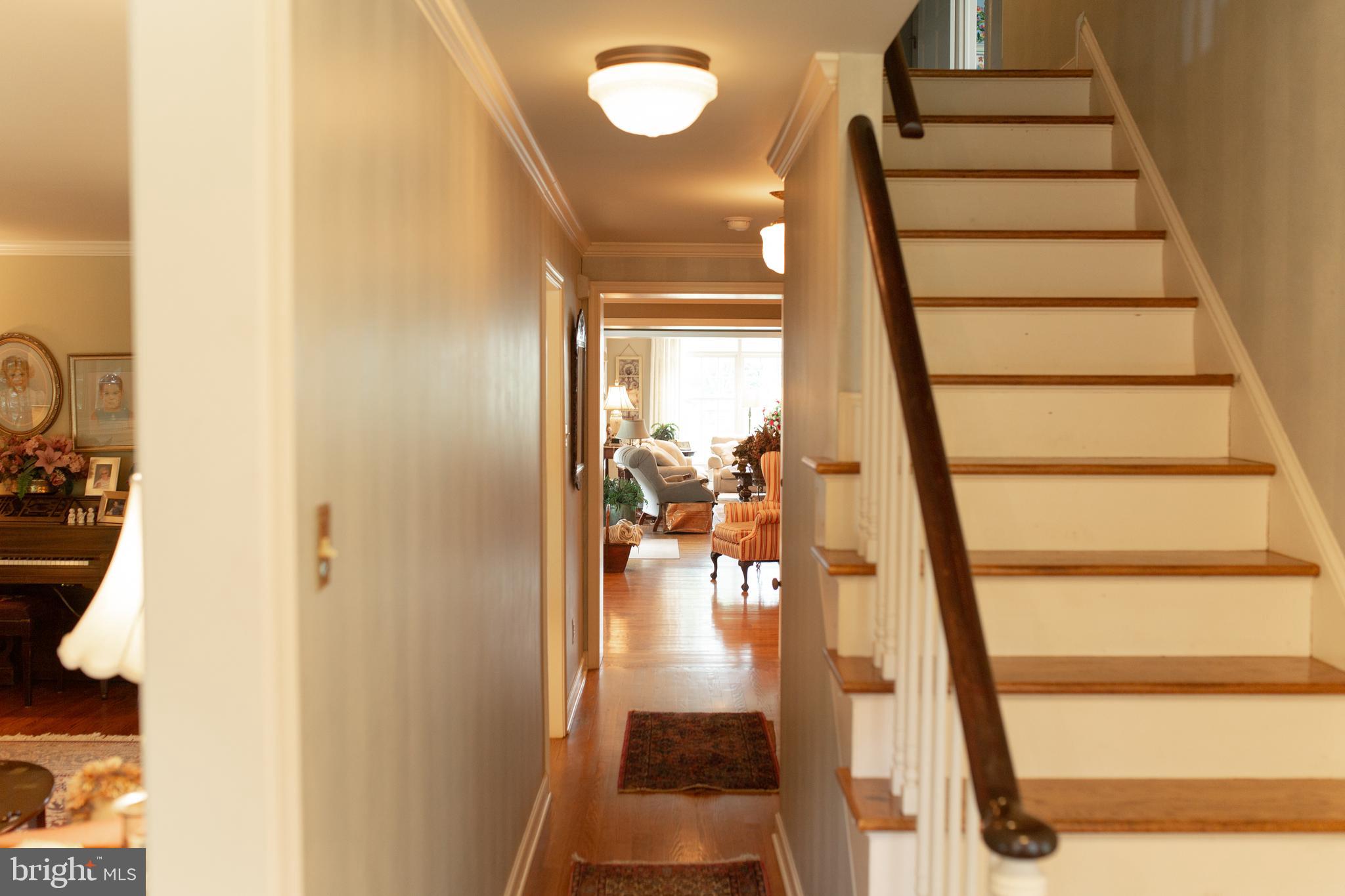 626 Fernfield Circle Wayne, PA 19087 - Photo 21 of 54 Front to back center hall entry foyer