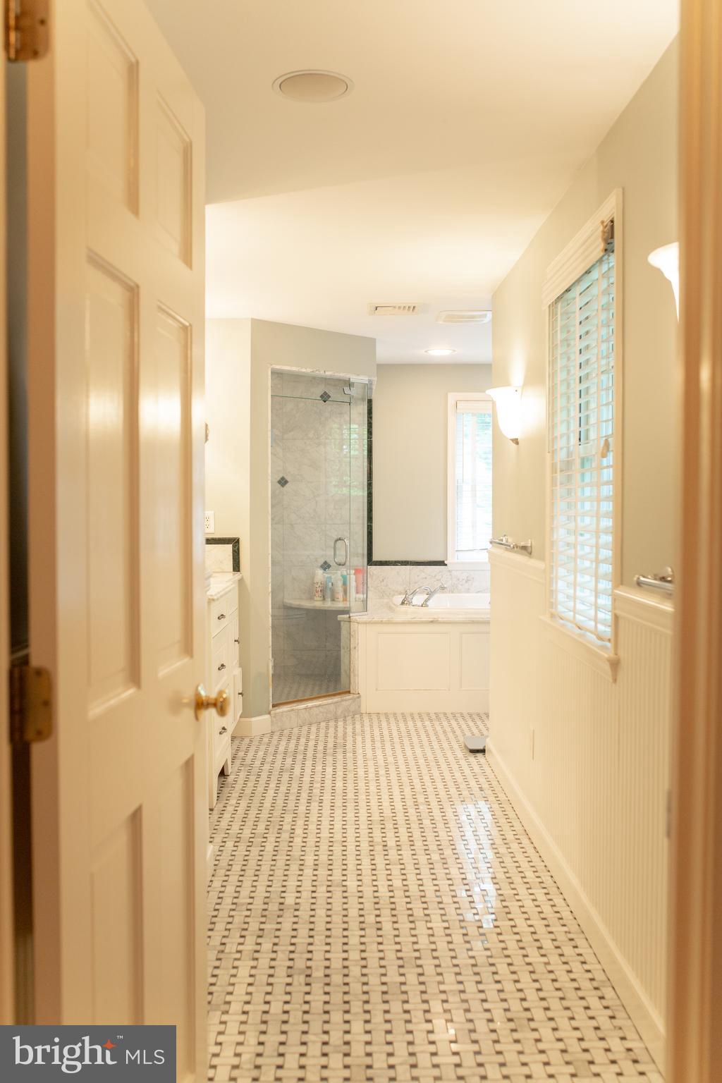 626 Fernfield Circle Wayne, PA 19087 - Photo 42 of 54 Entry to main bedroom bath