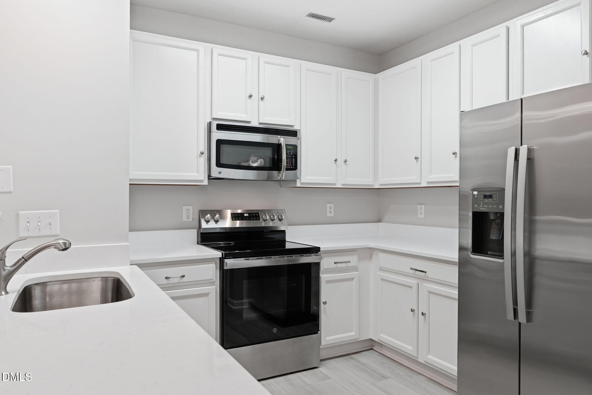 8251 Martello Lane-16