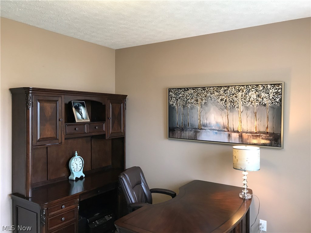161 Burwick Road Cleveland, OH 44143 - Photo 10 of 35 First Floor Office