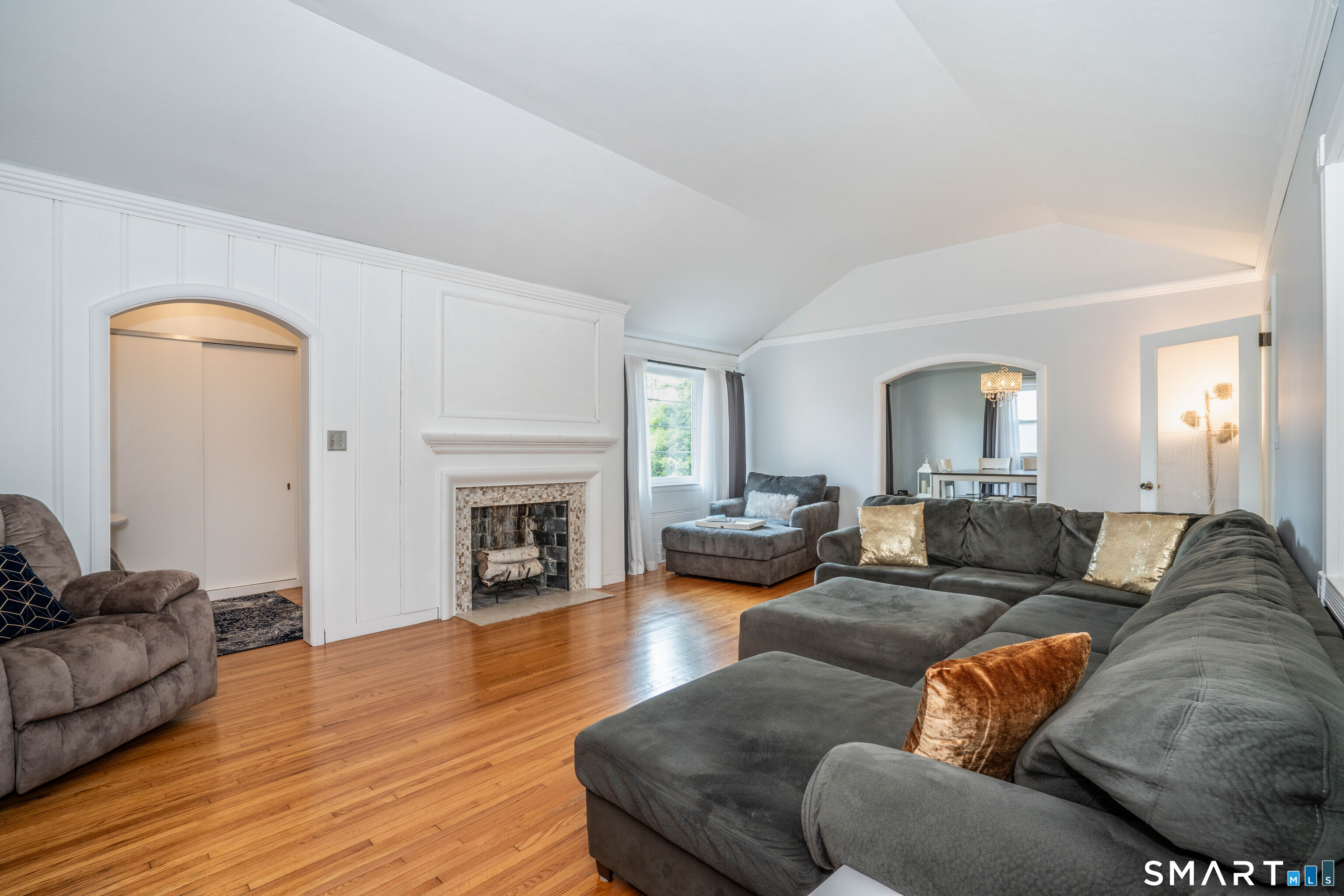 769 Ridge Road Wethersfield, CT 06109 - Photo 5 of 40