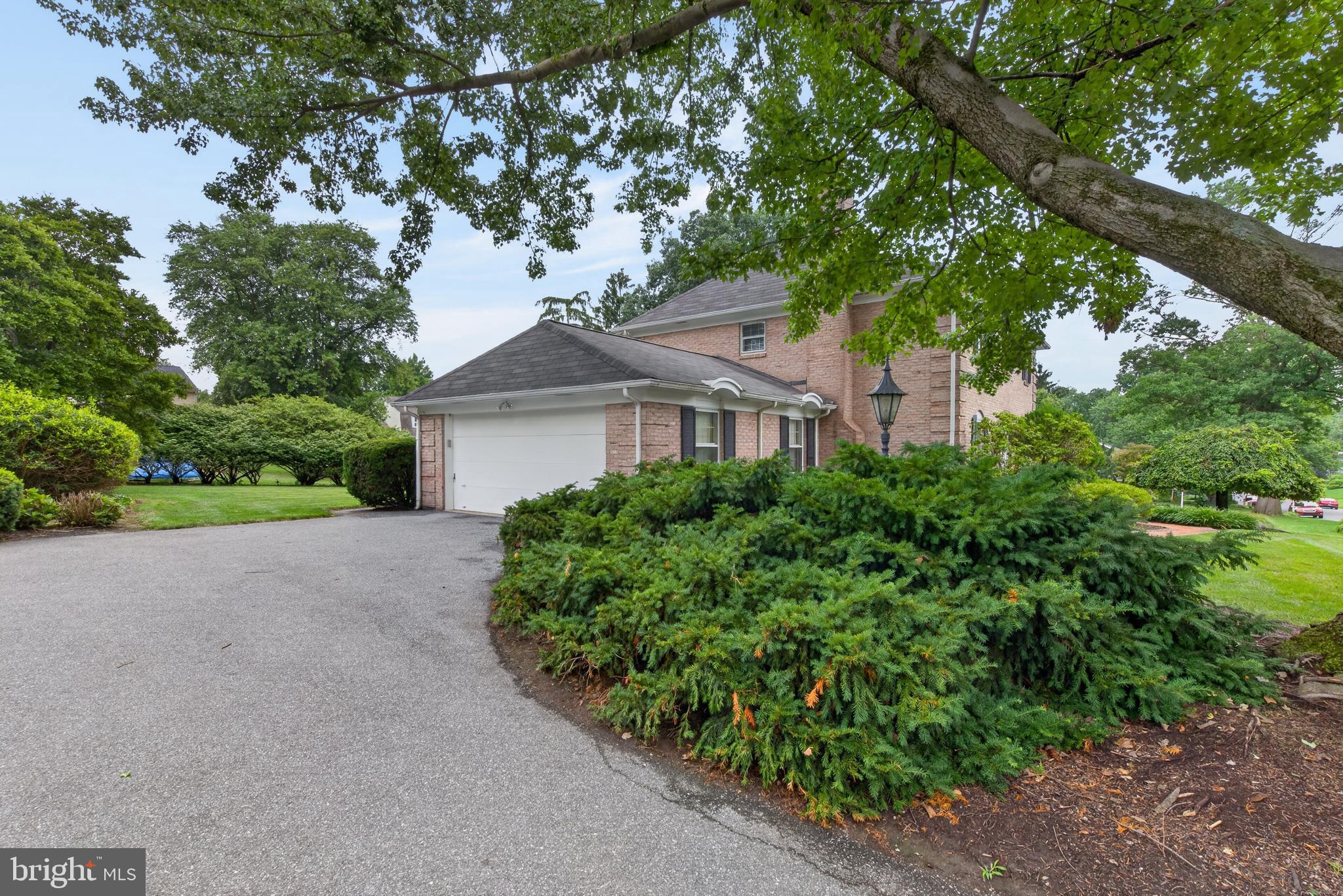 1108 Mill Mar Road Lancaster, PA 17601 - Photo 2 of 38