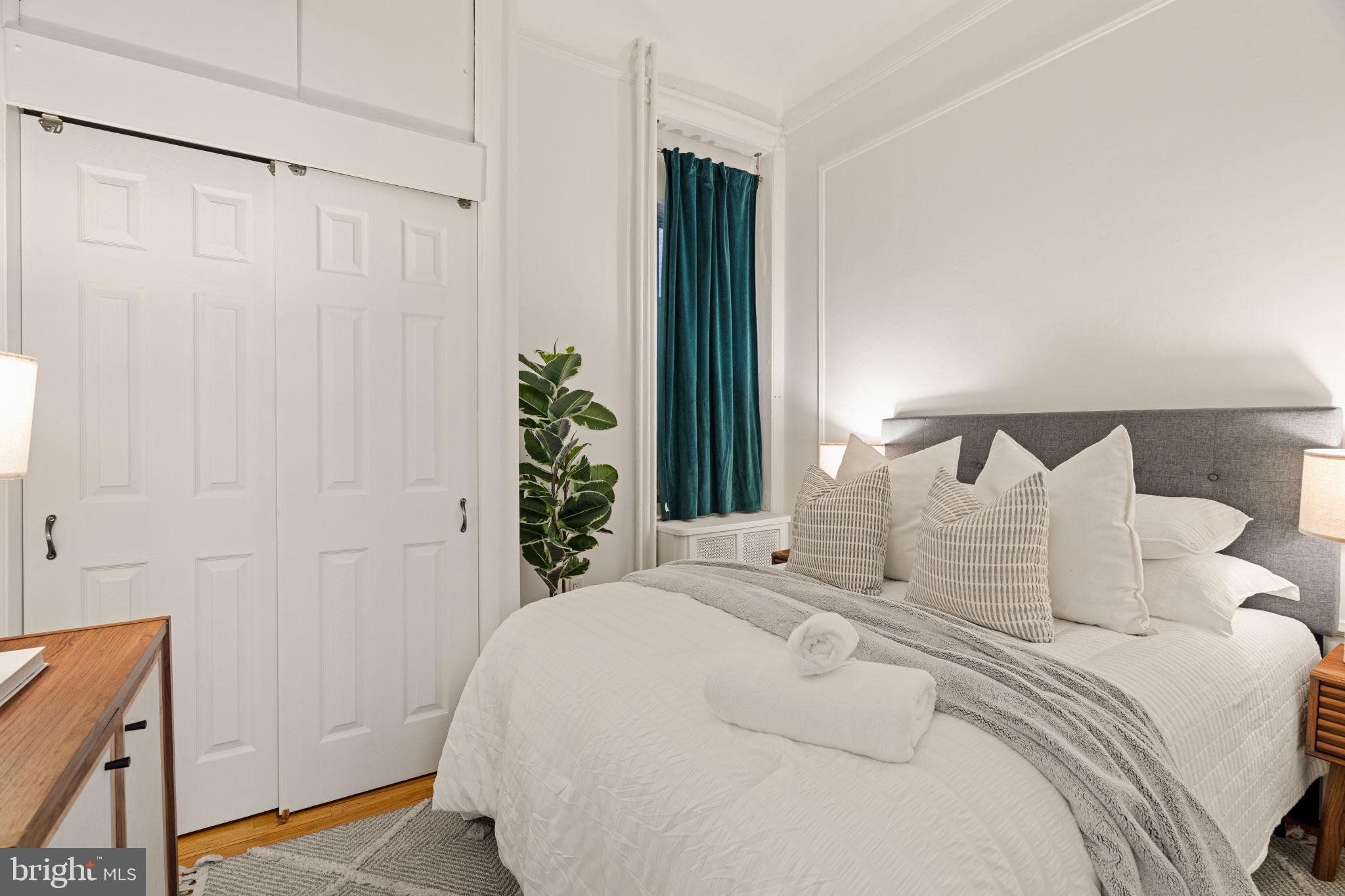 1109 Spruce Street, Unit 1F Philadelphia, PA 19107 - Photo 12 of 17