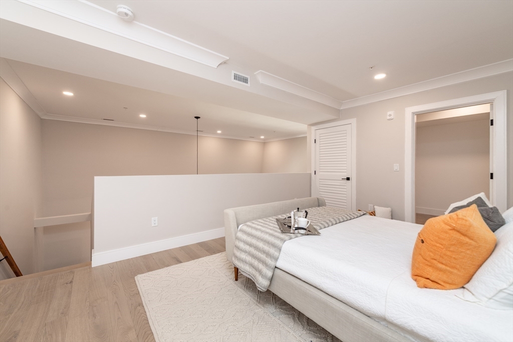 4 Franklin Street, Unit 401 Boston, MA 02134 - Photo 11 of 20