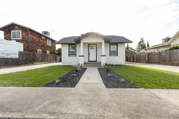 $399,999 | 2520 2nd Street, Ceres, CA 95307