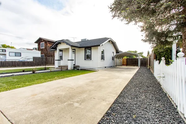 $399,999 | 2520 2nd Street, Ceres, CA 95307