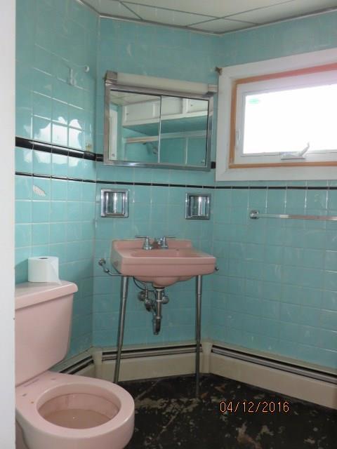 7 Twombley Road Sanford, ME 04073 - Photo 25 of 28 Unit B bath