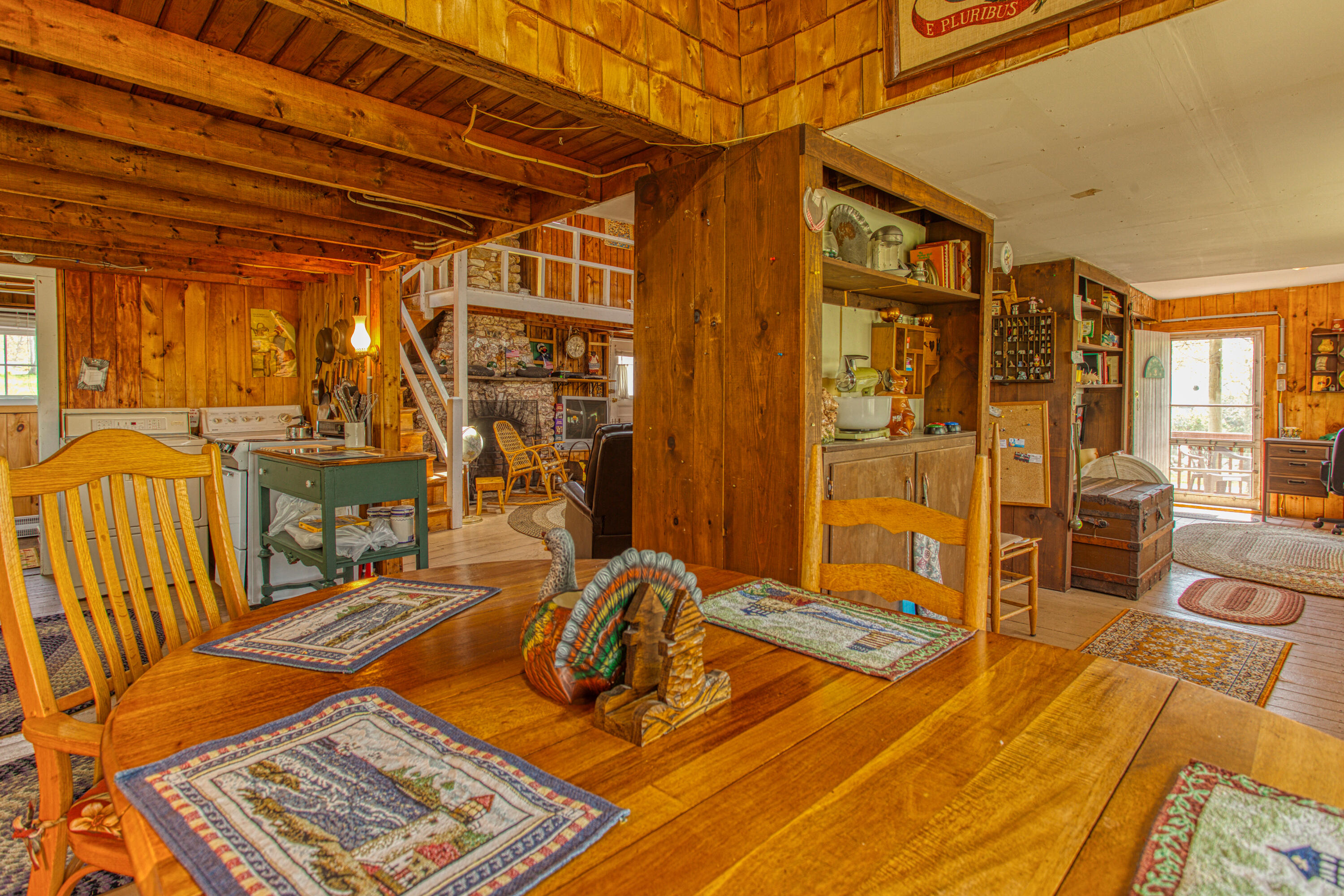 14 Summit Road Boothbay Harbor, ME 04538 - Photo 16 of 39 Interior to side porch entrance