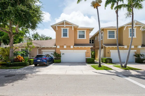 $3,875 | 669 Pacific Grove Drive, Unit 2, West Palm Beach, FL 33401