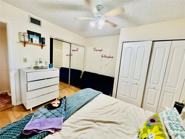 $235,900 | 1021 Mockingbird Lane, Unit 215, Plantation, FL 33324