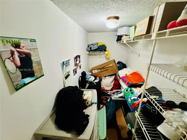 $235,900 | 1021 Mockingbird Lane, Unit 215, Plantation, FL 33324