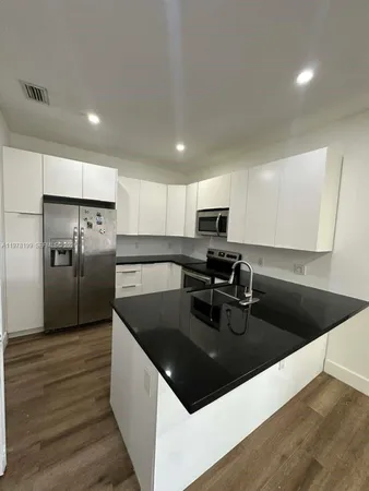 $3,100 | 9999 Northwest 23rd Avenue, Unit 9999, Miami, FL 33147