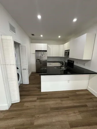 $3,100 | 9999 Northwest 23rd Avenue, Unit 9999, Miami, FL 33147