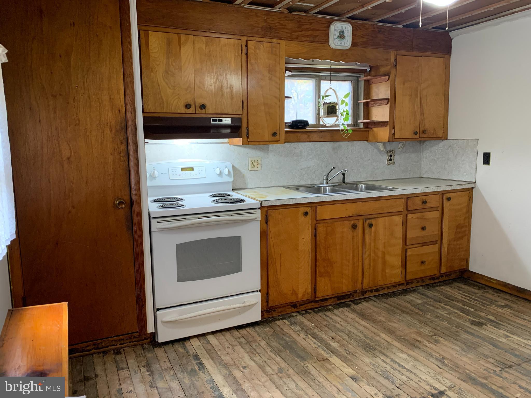 3446 Long Run Road Lehighton, PA 18235 - Photo 8 of 36 Gallery Image 8