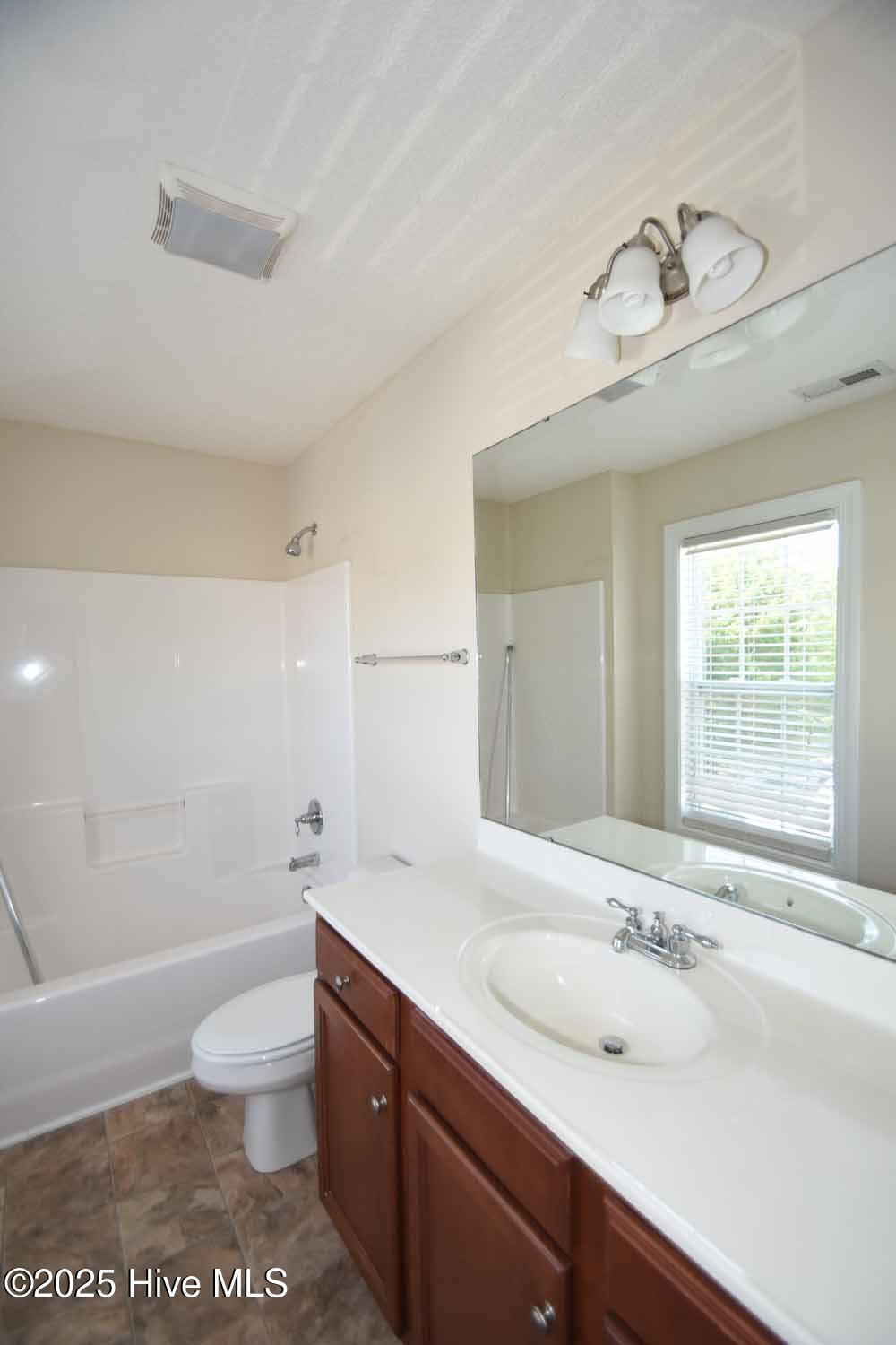 4267 Dudleys Grant Drive, Unit A Winterville, NC 28590 - Photo 14 of 21 Dudleys Grant Drive 4267 A (14)