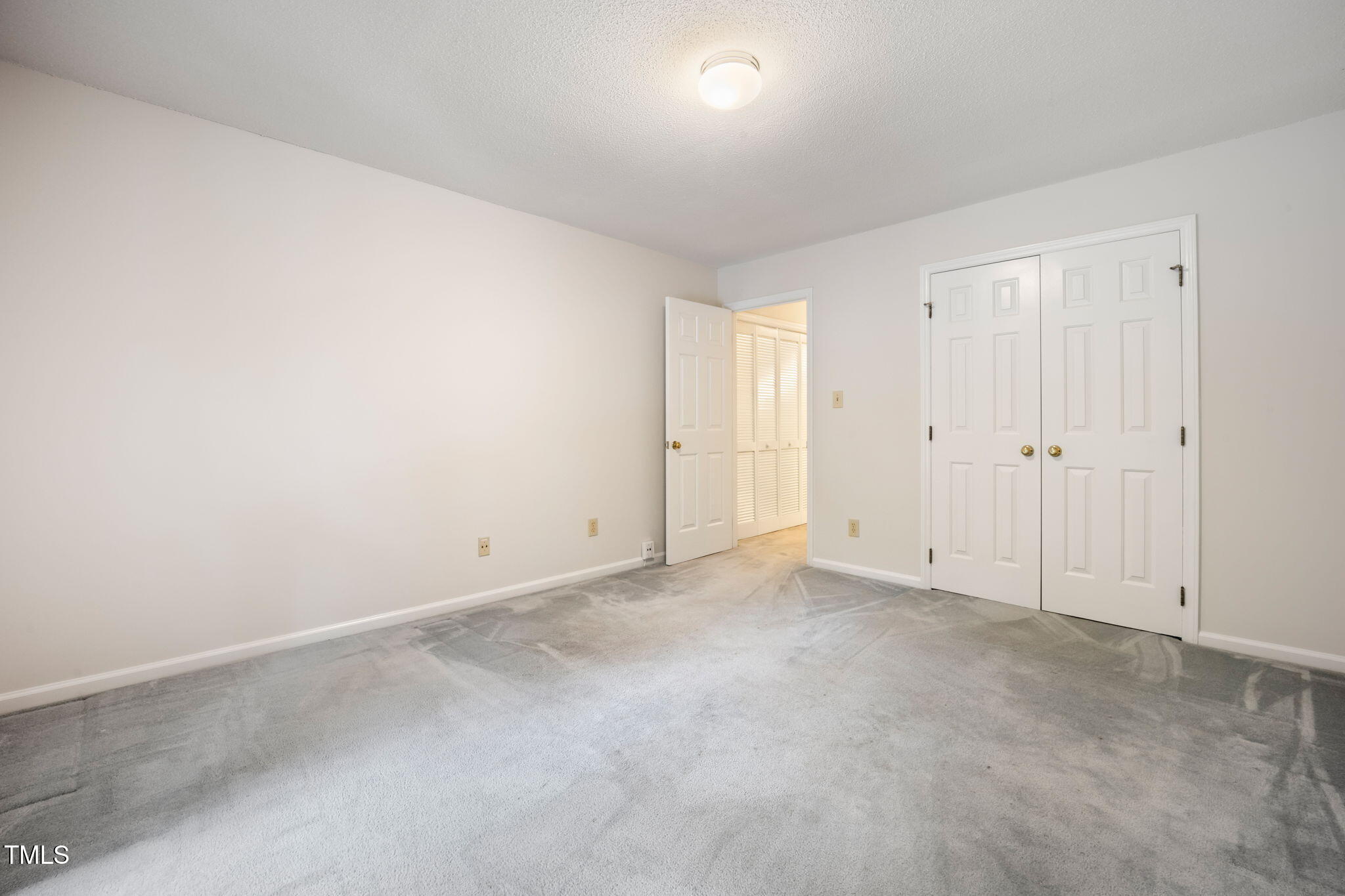 1001 High Lake Court Raleigh, NC 27606 - Photo 19 of 37 1st flr front bdrm closet