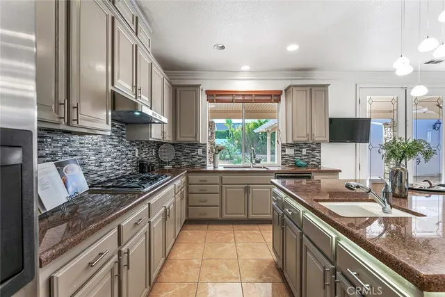 $1,600,000 | 43097 Calle Camellia, Temecula, CA 92592