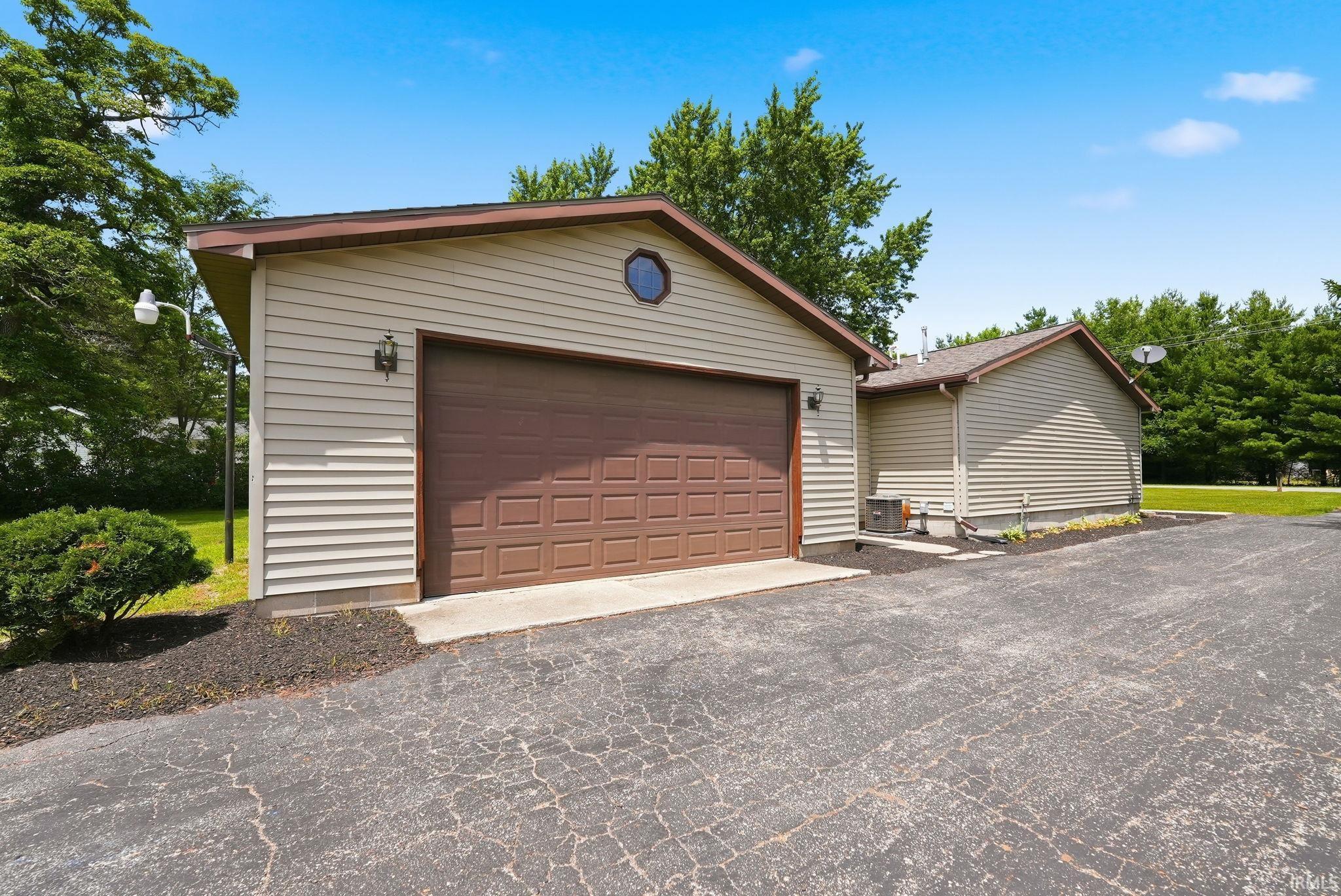 10715 East Sr 8 Road Knox, IN 46534 - Photo 26 of 37