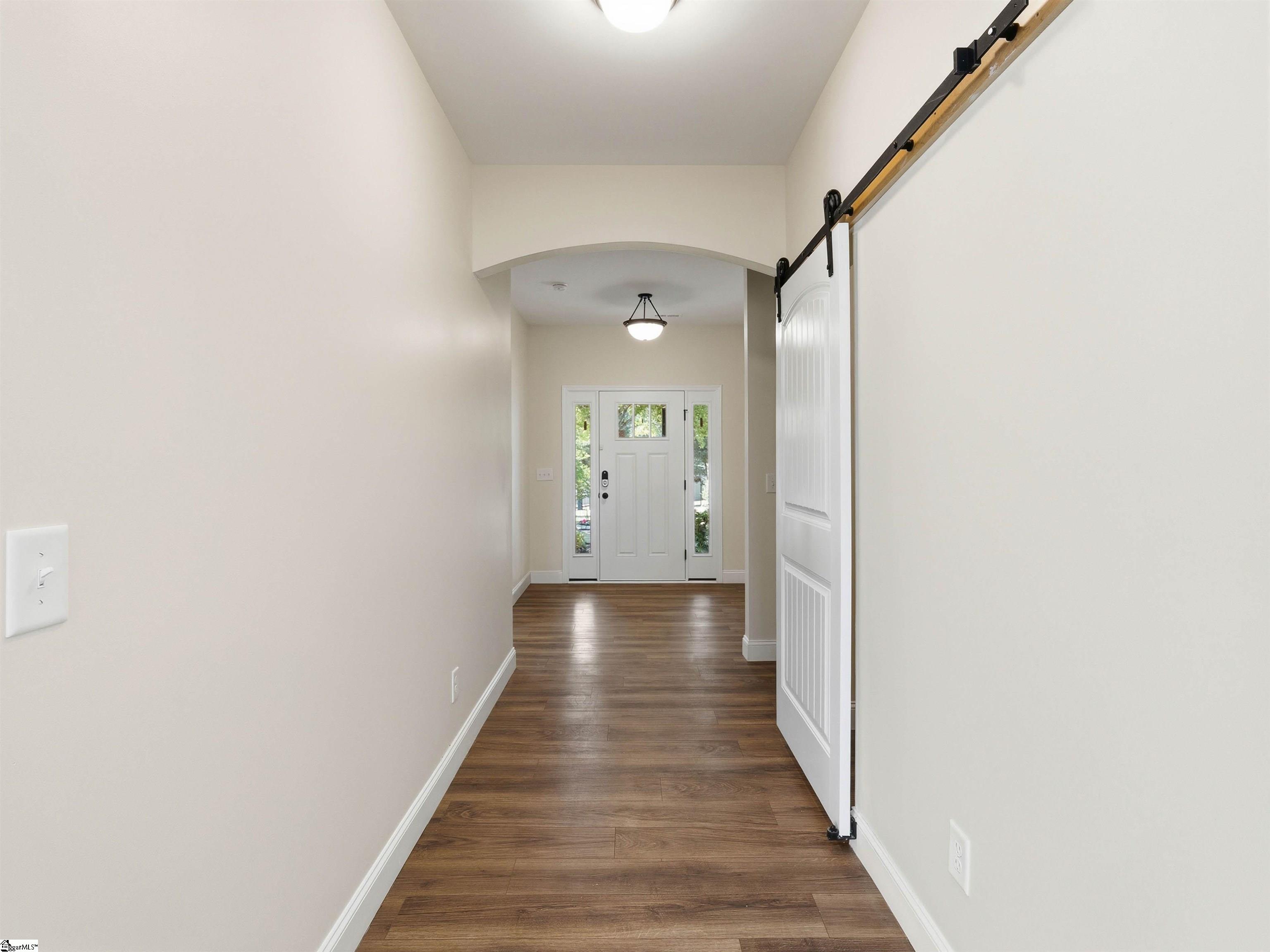 382 West Darby Road Greenville, SC 29609 - Photo 4 of 48 Gallery Image 4