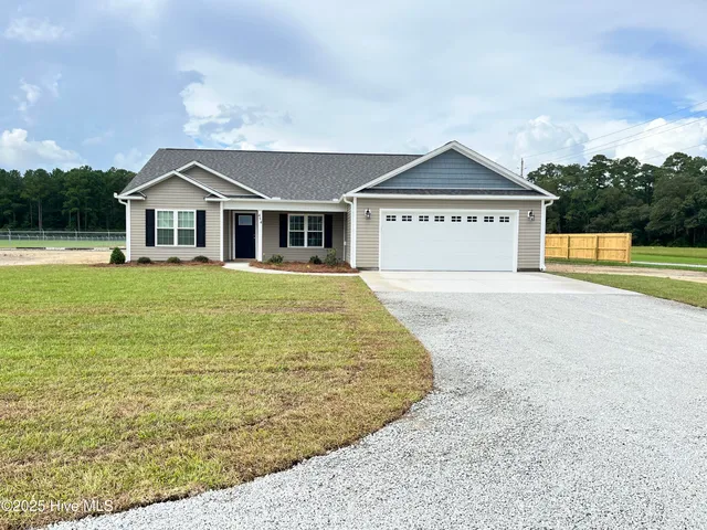 $1,750 | 454 Crump Farm Road, New Bern, NC 28562