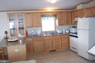170 Clamshell Road Ocean City, MD 21842 - Photo 3 of 8 Gallery Image 3
