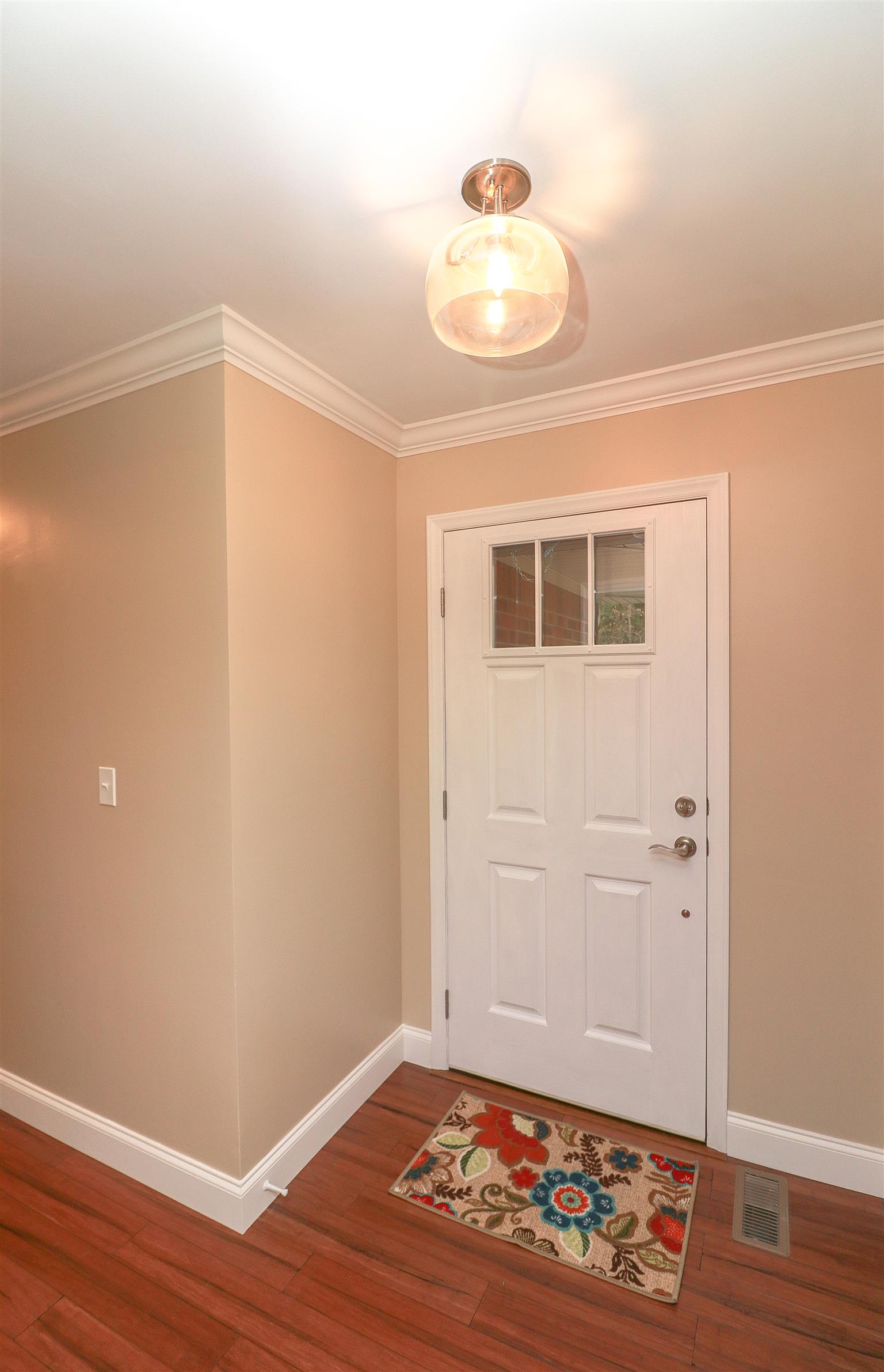 1934 Robinson Road Murfreesboro, TN 37130 - Photo 8 of 25 Gallery Image 8