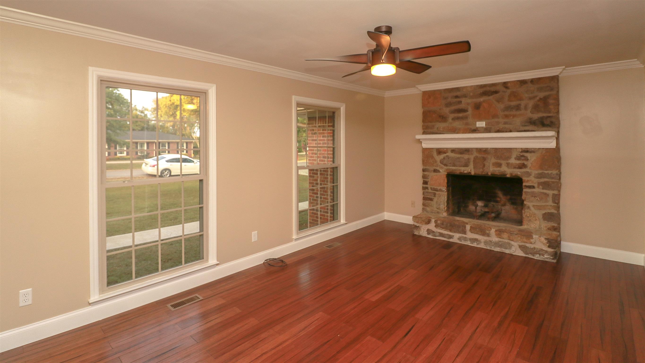 1934 Robinson Road Murfreesboro, TN 37130 - Photo 9 of 25 Gallery Image 9