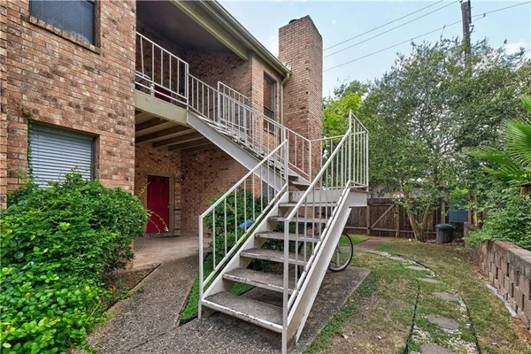 $1,700 | 4406 Avenue A, Unit 3, Austin, TX 78751