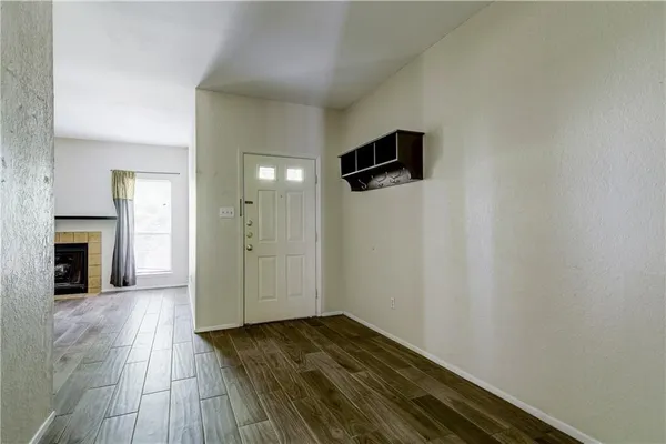 $1,700 | 4406 Avenue A, Unit 3, Austin, TX 78751