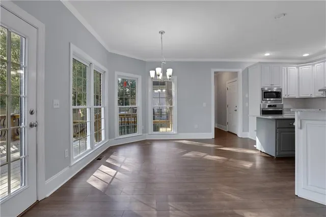 a close view of sink and tap