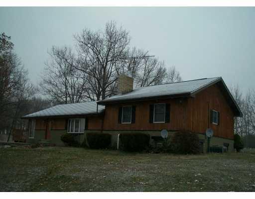 174 Fox Road Worthington, PA 16262 - Photo 1 of 8 Exterior Front.