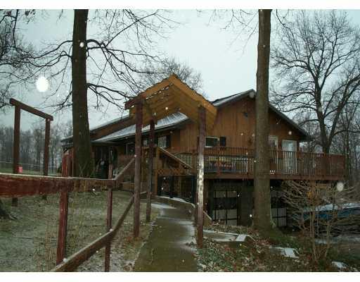 174 Fox Road Worthington, PA 16262 - Photo 6 of 8 Patio/Deck.