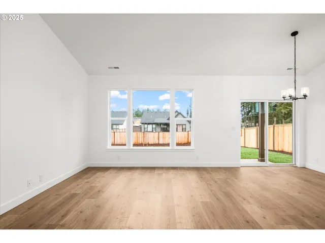 $499,900 | 88097 Jameson Way, Veneta, OR 97487