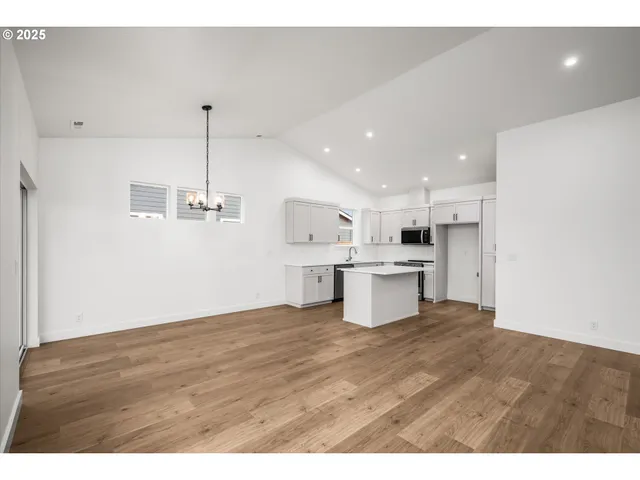 $499,900 | 88097 Jameson Way, Veneta, OR 97487