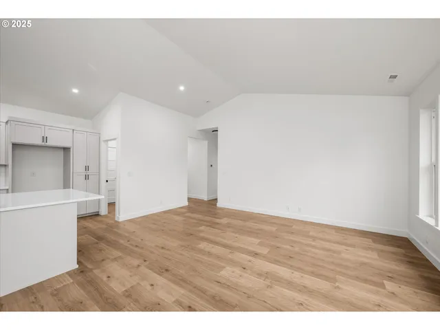 $499,900 | 88097 Jameson Way, Veneta, OR 97487