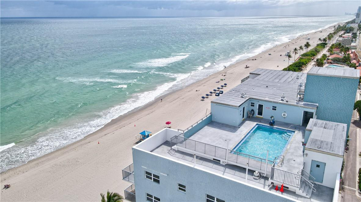 400 North Surf Road, Unit PH4 Hollywood, FL 33019 - Photo 18 of 23 Photo 18