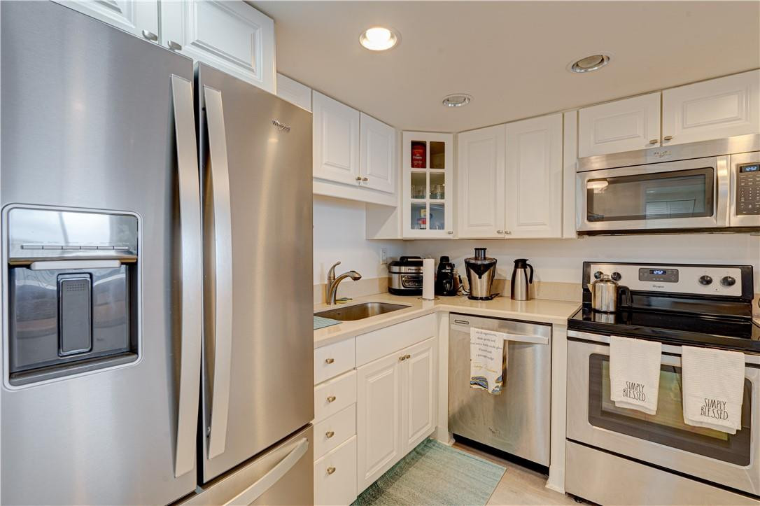 400 North Surf Road, Unit PH4 Hollywood, FL 33019 - Photo 4 of 23 Photo 4